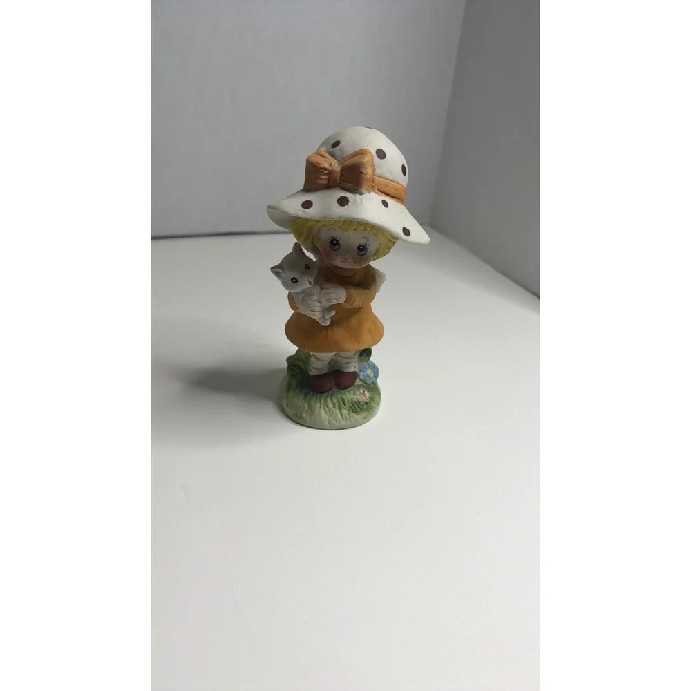 Vintage Girl‎ With Kitten Figurine Polka Dot Hat Ceramic Collectible